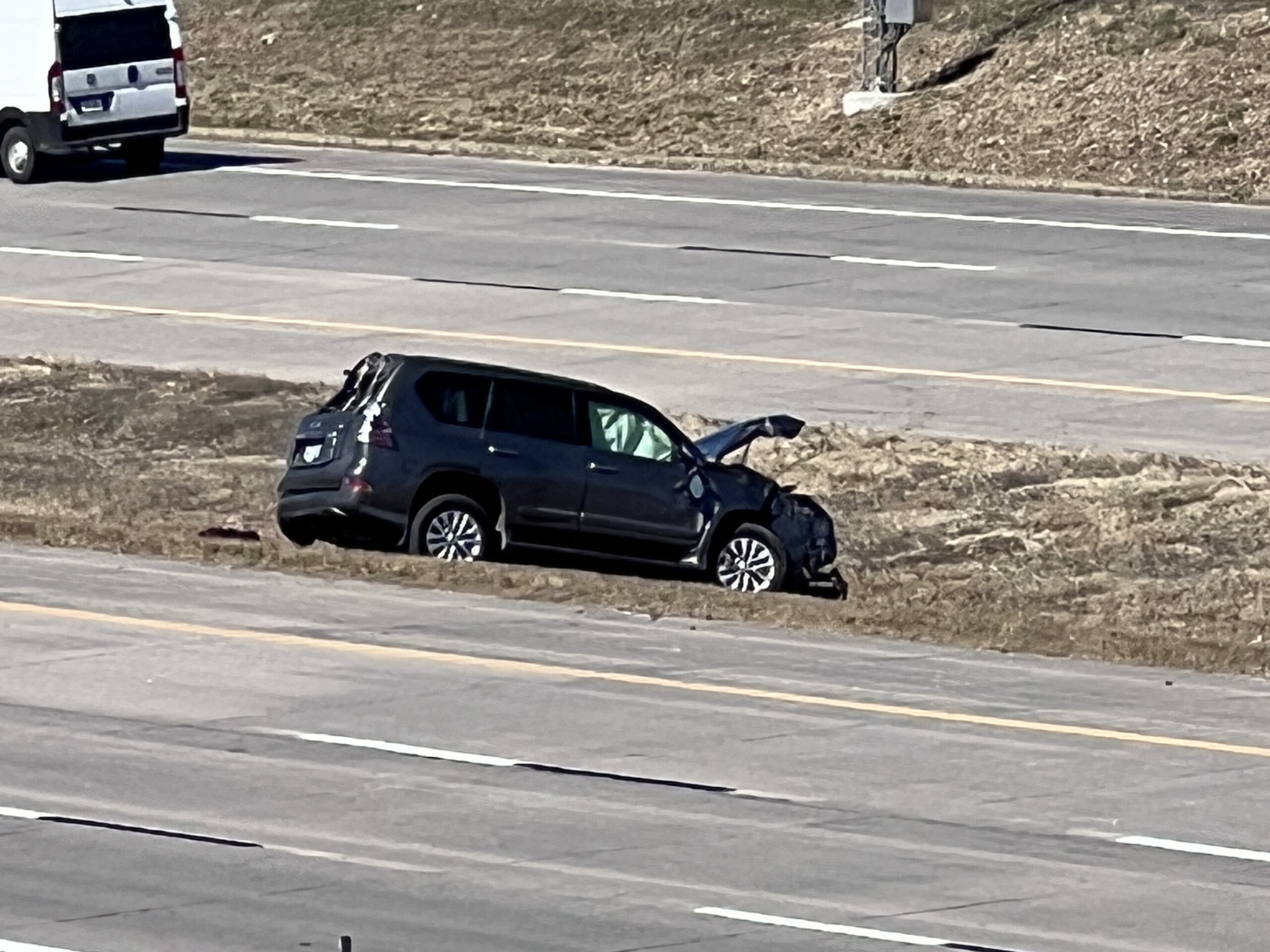 SUV crashes on I-80 north of Lincoln