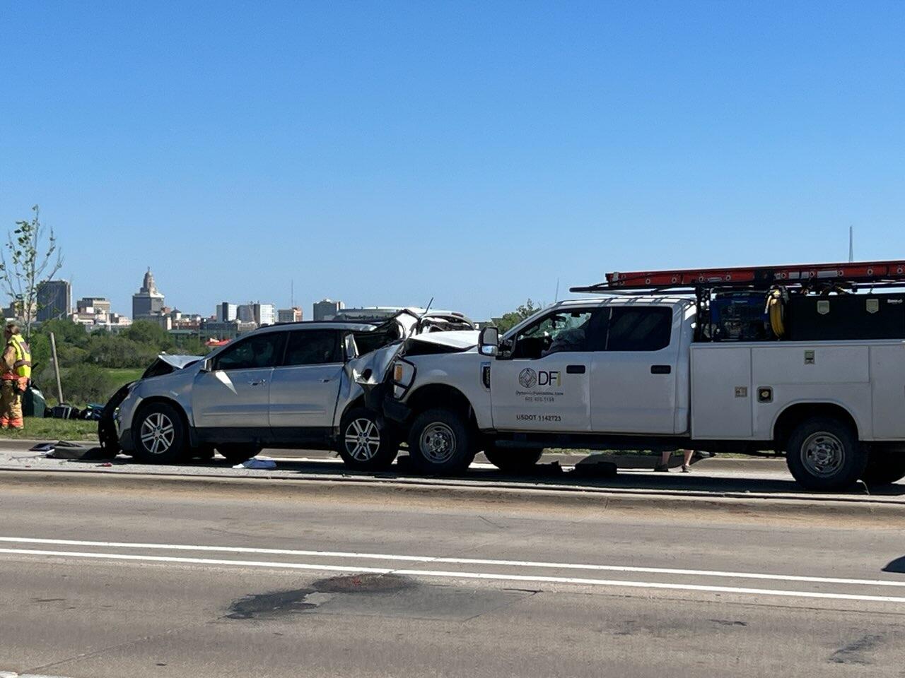 Six vehicles involved in northwest Lincoln crash