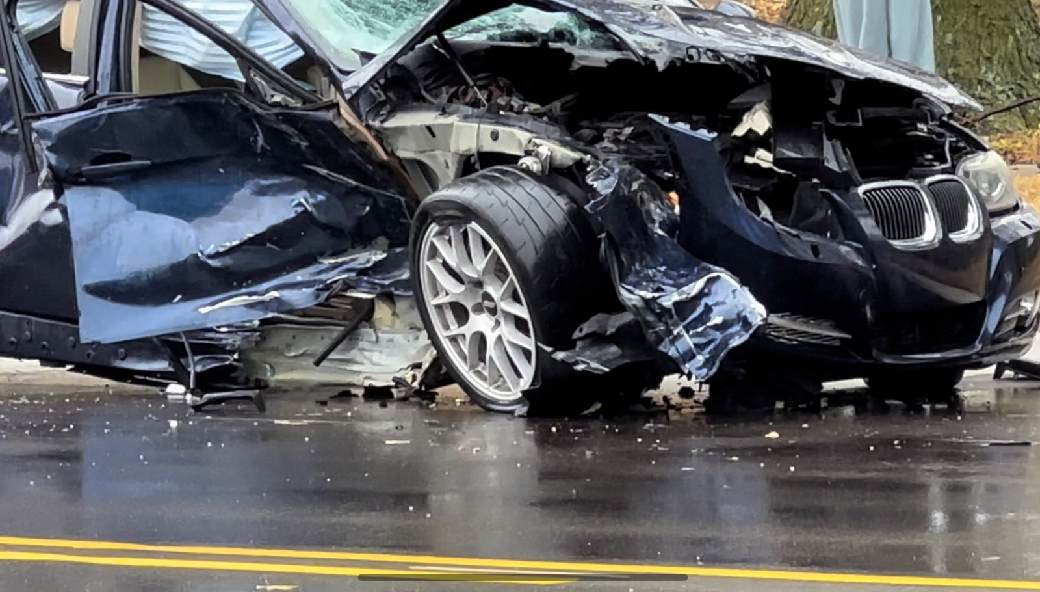 Two people injured in east Lincoln crash