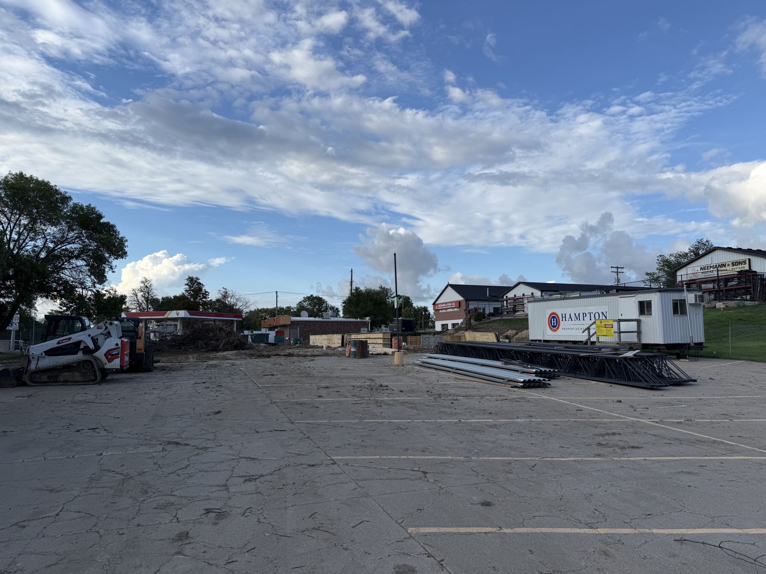 Picture of South Lincoln Super C getting makeover, adding BBQ and smash burger joint